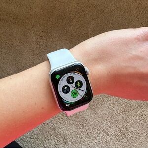 Apple Watch Series 5 40 mm Sliver